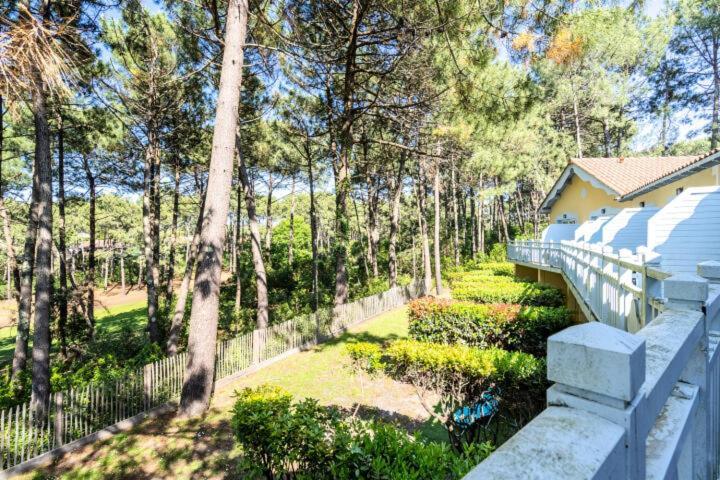 Appartement Sur Golf Avec Piscine Chauffee A Lacanau-Ocean Exterior photo